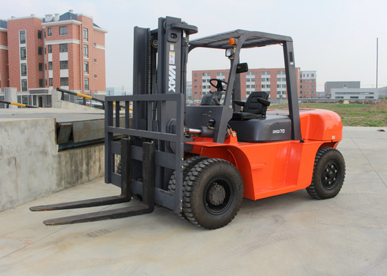 Κίνα 7 βιομηχανικών Forklift diesel τόνοι φορτηγών με το ελεύθερο ύψος ανελκυστήρων 197MM προμηθευτής