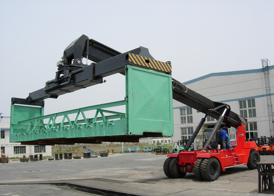 Κίνα Ντηζελοκίνητος στοιβαχτής προσιτότητας εμπορευματοκιβωτίων 45 τόνου με τη μηχανή της Cummins M11- C330 προμηθευτής