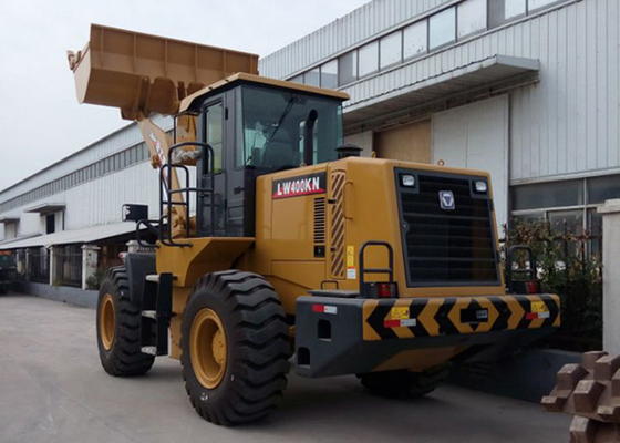 Φορτωτής ροδών μπροστινών μερών diesel XCMG, συμπαγής φορτωτής LW400KN τρακτέρ βάρους φόρτωσης 4 τόνου προμηθευτής
